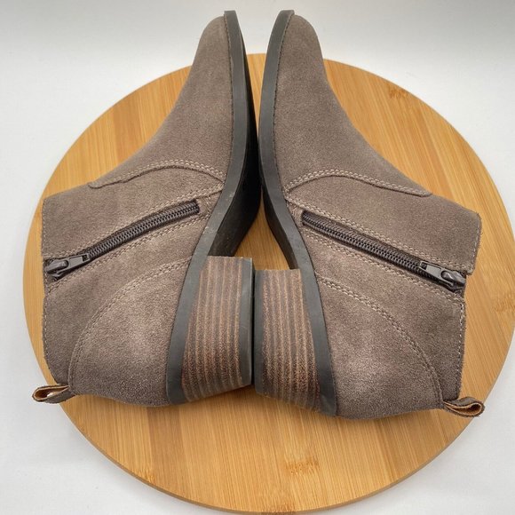 Lucky Brand Womens Shoes 7.5 Beige Taupe Suede Zip Side Ankle Boots Bohemian - Picture 7 of 9